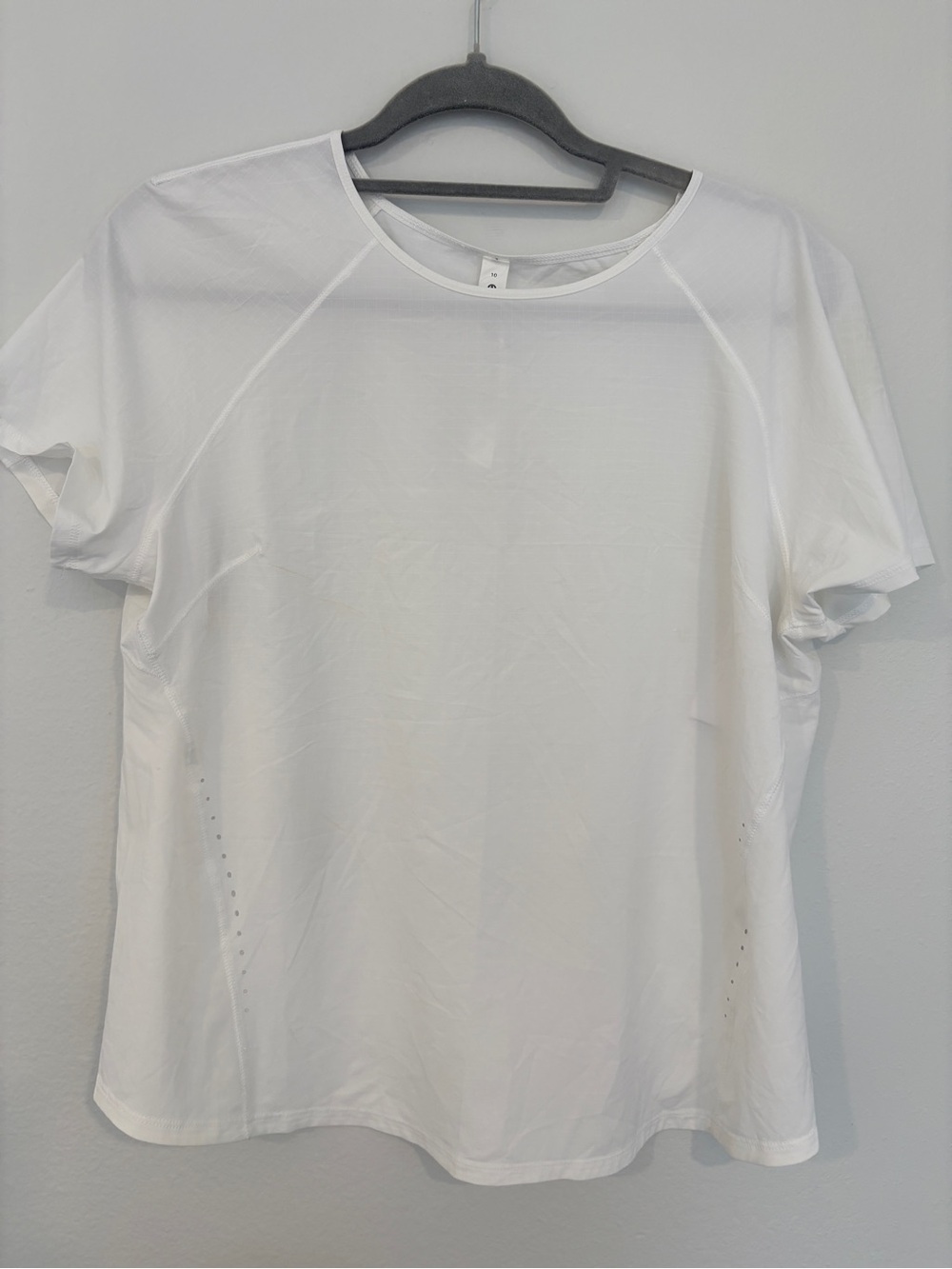 lululemon athletica White Short Sleeve Tee (Size 10)
